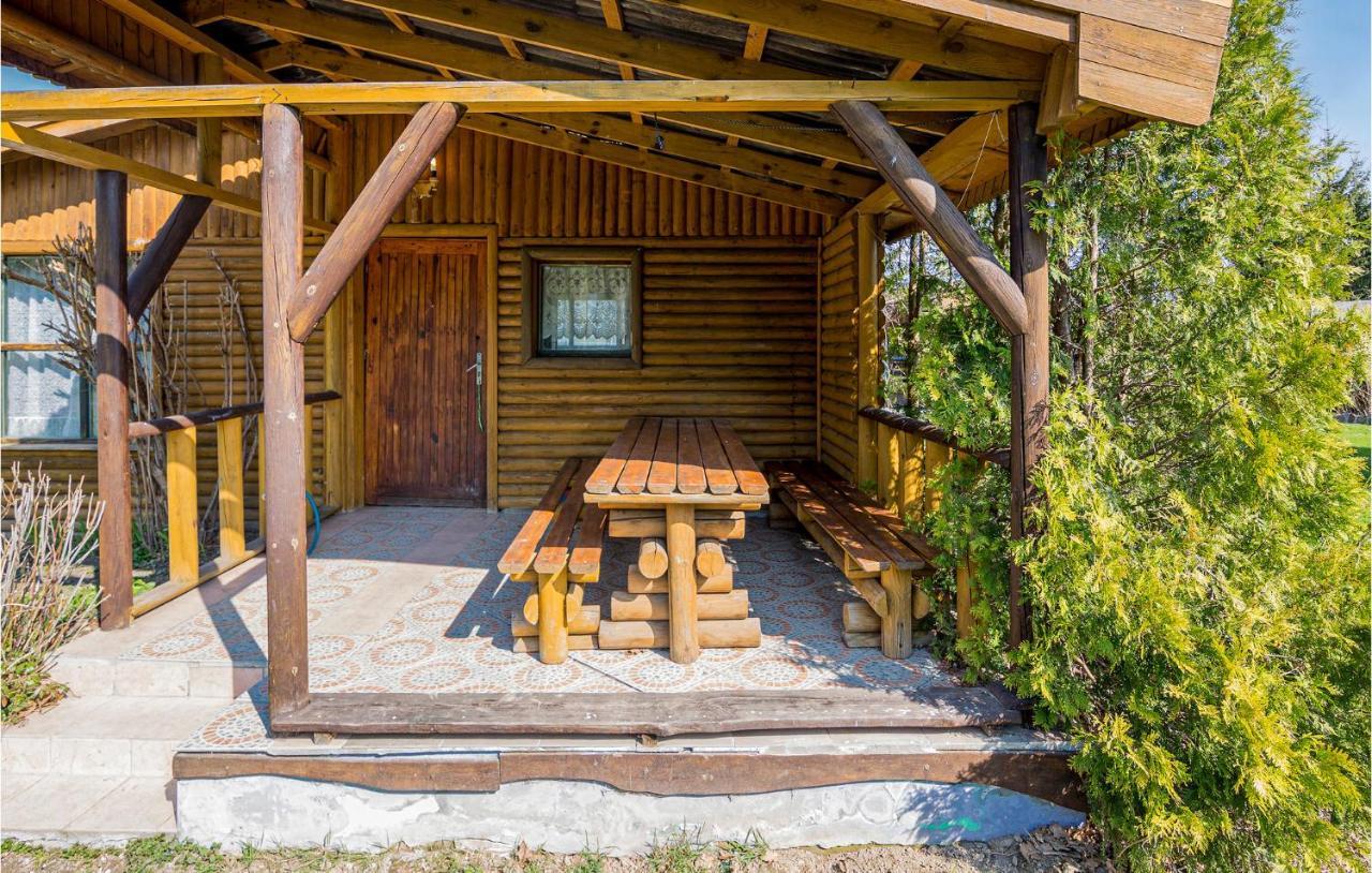 Amazing Home In Wilczeta With Kitchenette Eksteriør bilde